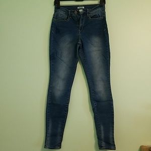 Mudd High Waisted Stretch Jeans